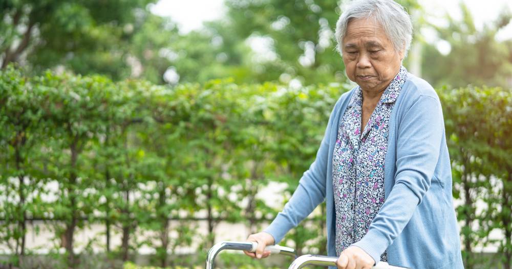 Crutches, canes, and walkers How to Use Them Safely